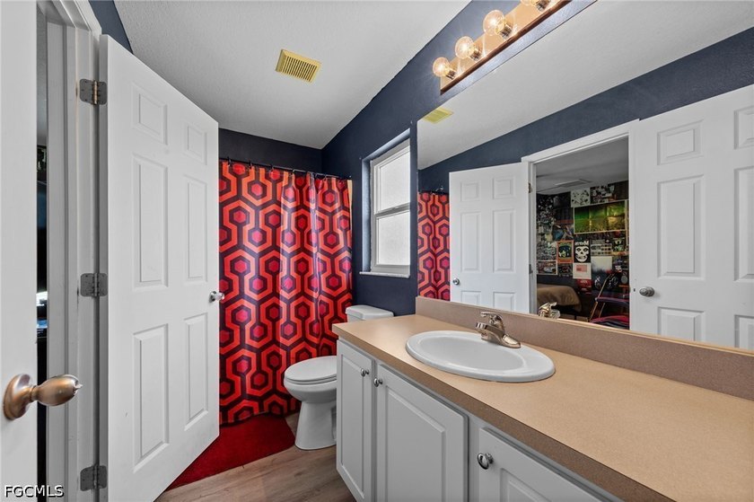 Step into over 2,000 square feet of beautifully designed - photo 22