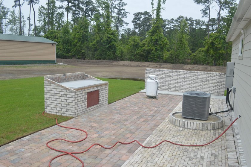This home has been completely above and beyond remodeled - photo 8