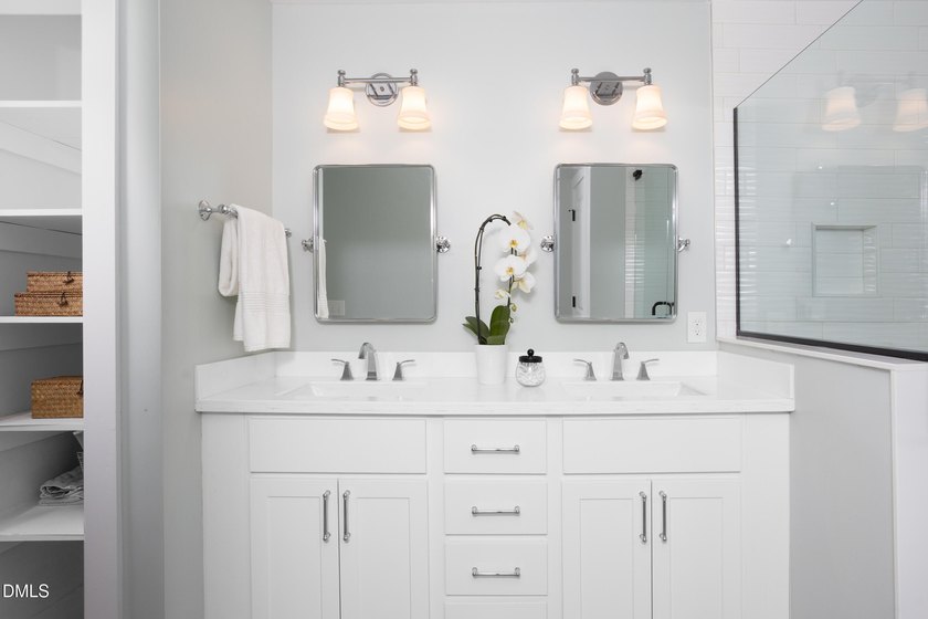 60 Kimberly is a beautiful luxury home in Hope Valley that - photo 42