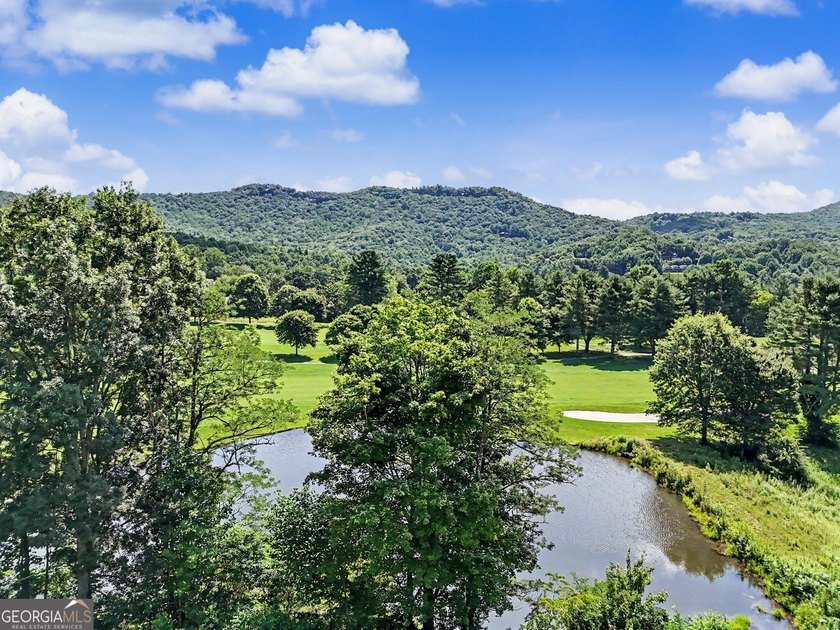 Stunning Mountain Retreat with Panoramic Views &amp; Spacious - photo 3