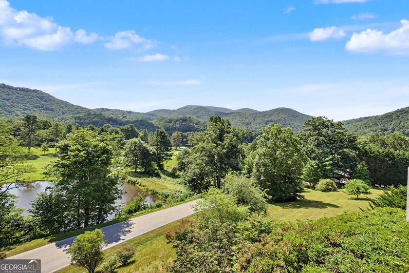 Stunning Mountain Retreat with Panoramic Views &amp; Spacious - photo 10