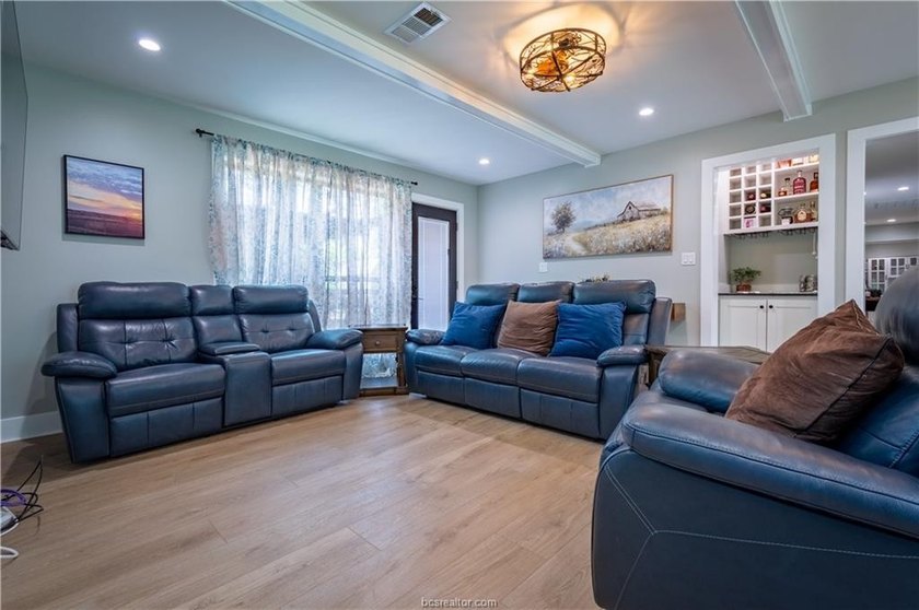 Distinctive architecture, extensive updates, and inviting - photo 2