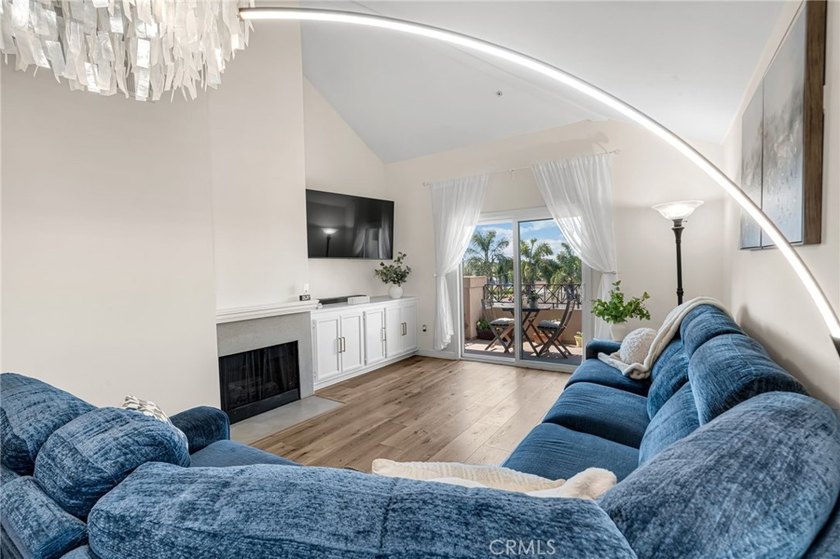 Welcome to Unit 310 at 1775 Ohio Ave, A TOP FLOOR CORNER UNIT - photo 4