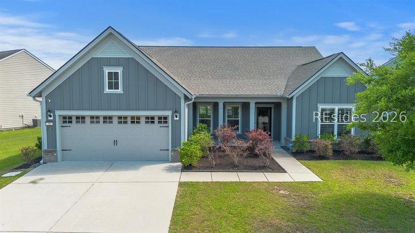 Rare single-story ranch home with FULL lagoon frontage on an 11 - photo 4