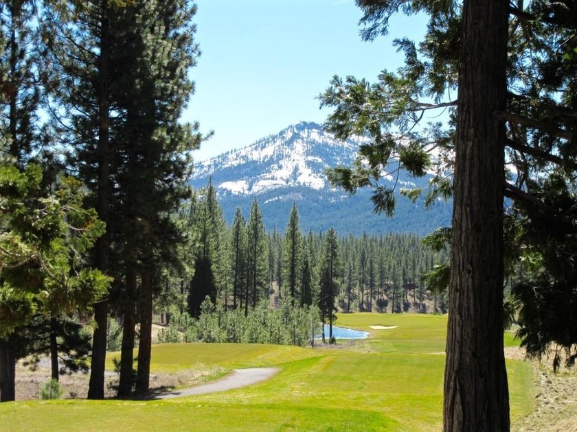 WHERE THE PINES MEET LUXURY LIVING! Discover the perfect setting - photo 21