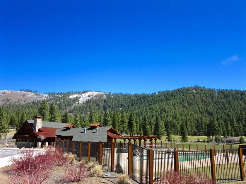 WHERE THE PINES MEET LUXURY LIVING! Discover the perfect setting - photo 22