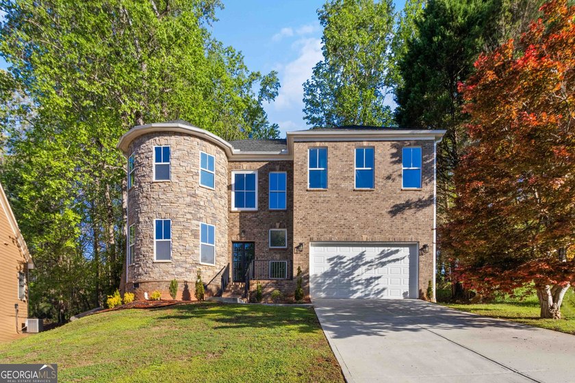 Luxury meets lifestyle in this beautifully designed new - photo 4
