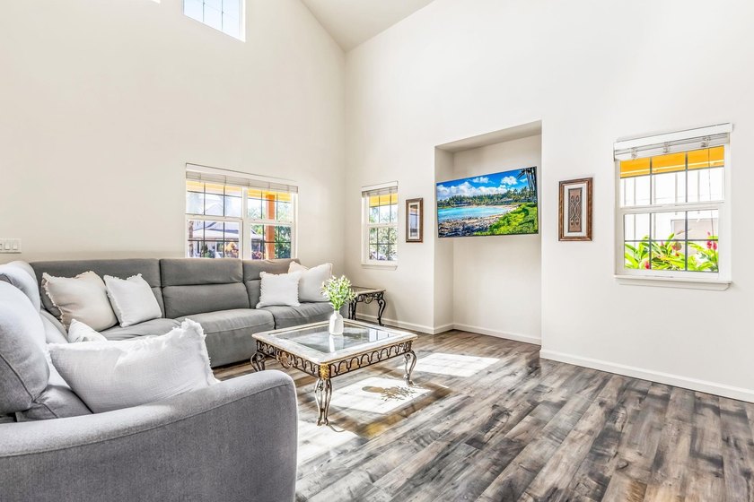 OFFERED BELOW APPRAISED VALUE. Welcome to 206 Oluea Circle, a - photo 4