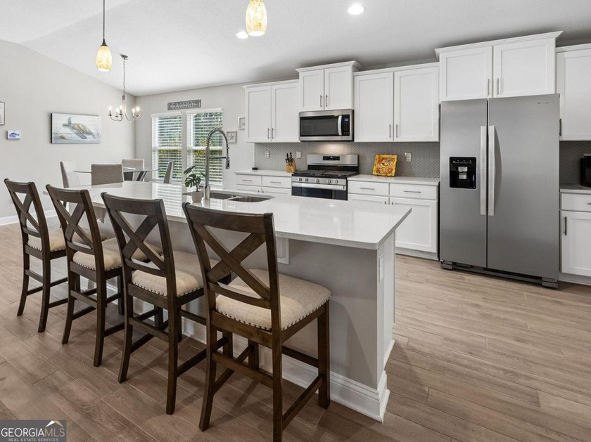 * Move-In Ready 4-Bedroom Home in Gated Osprey Cove - Your - photo 7
