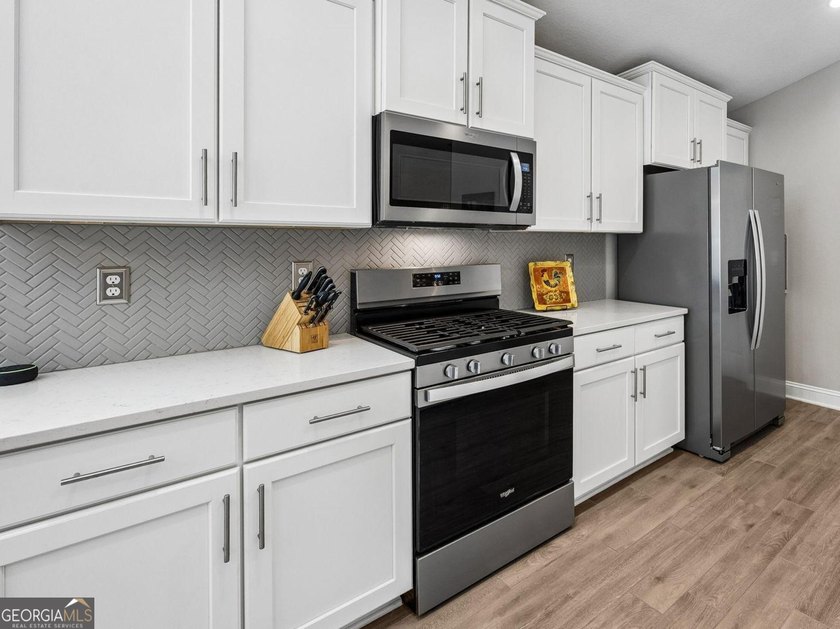* Move-In Ready 4-Bedroom Home in Gated Osprey Cove - Your - photo 10