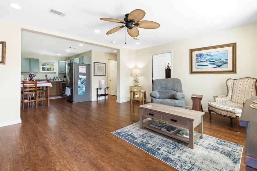 Charming 3-bedroom, 2-bath home, built in 2017, and perfectly - photo 7