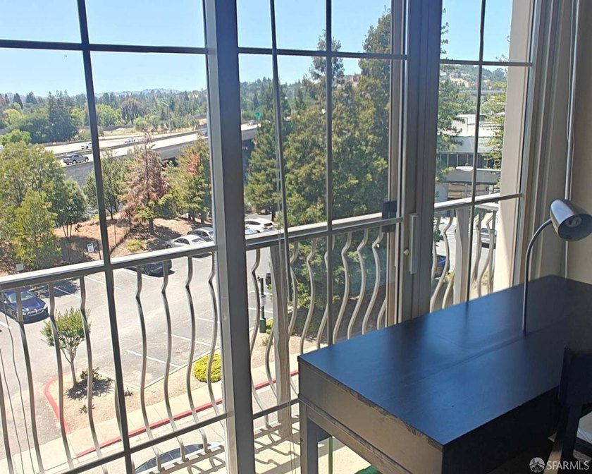 Fabulous Luxury Montecito Condo - Downtown Walnut Creek living - photo 12