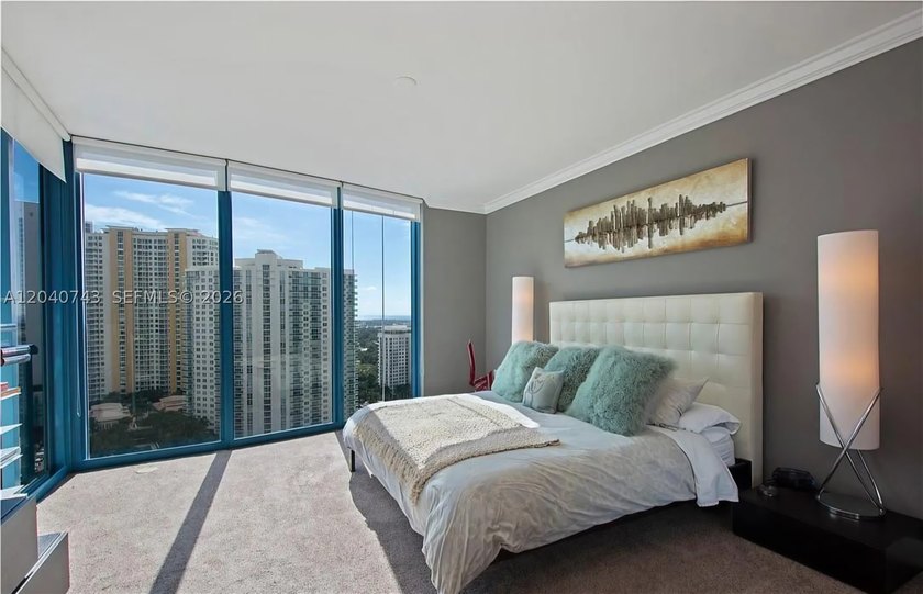 PRICED FOR SUPER QUICK SALE ! Luxury downtown living. This - photo 15