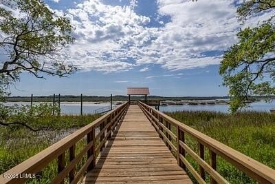 Tucked within one of Beaufort's most sought-after deepwater - photo 18