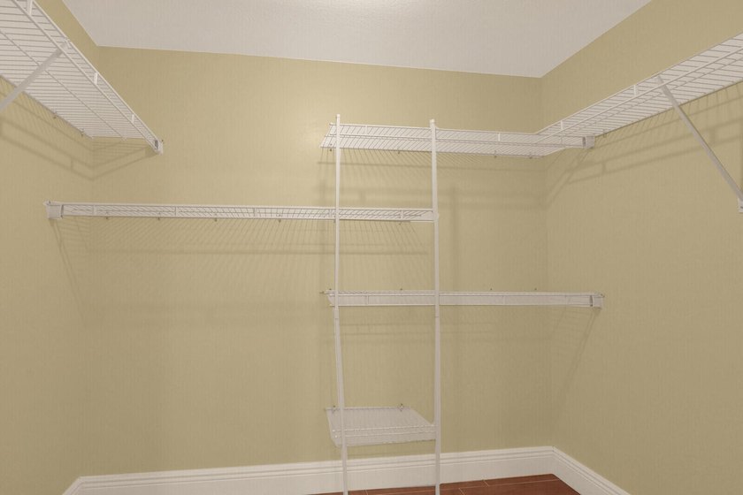 Welcome to this very nice one-bedroom, one-and-a-half-bath - photo 22