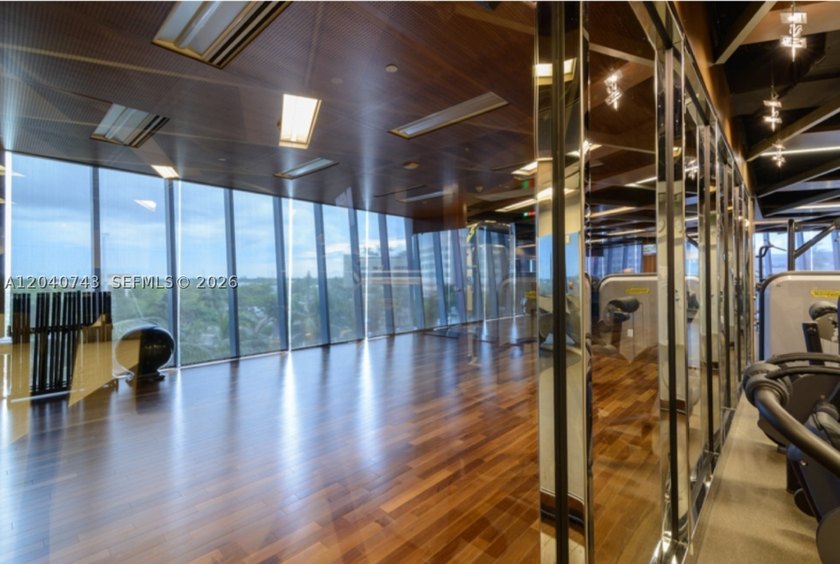 PRICED FOR SUPER QUICK SALE ! Luxury downtown living. This - photo 33
