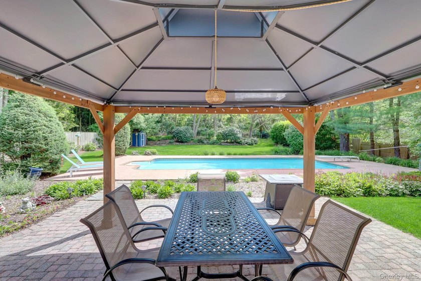 Three Village at its finest! This stately center hall colonial - photo 3