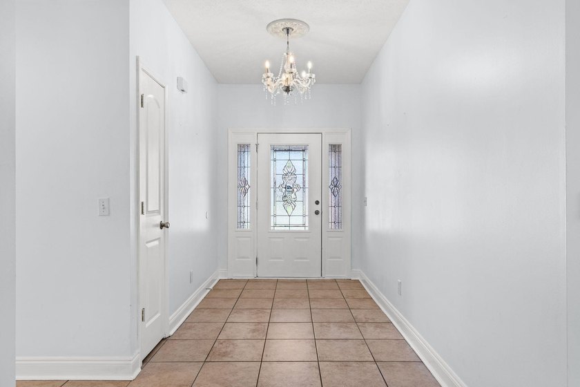 Well-maintained 4-bedroom, 2-bath home in the desirable Cedars - photo 3