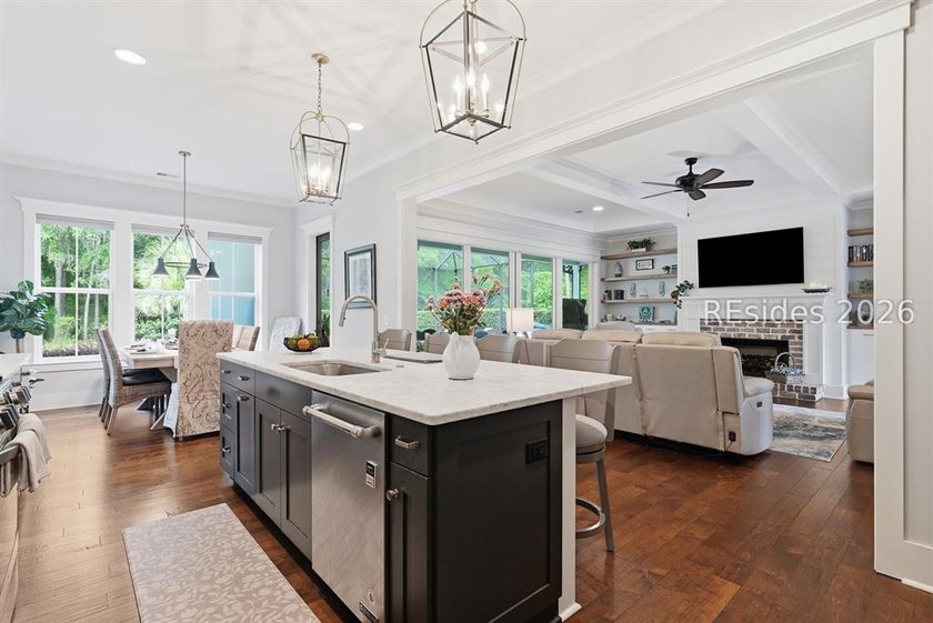Custom-built by Shoreline Construction in 2018, this beautifully - photo 13