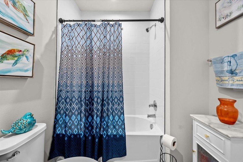 Welcome to this charming 3-bedroom, 2-bath villa in Avalon - photo 24