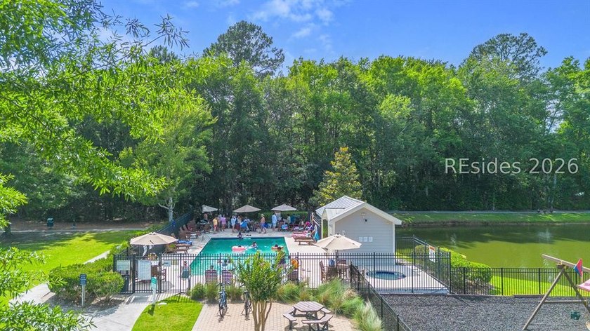 Welcome to 8 Maidencane-an inviting end-unit townhome in the - photo 2