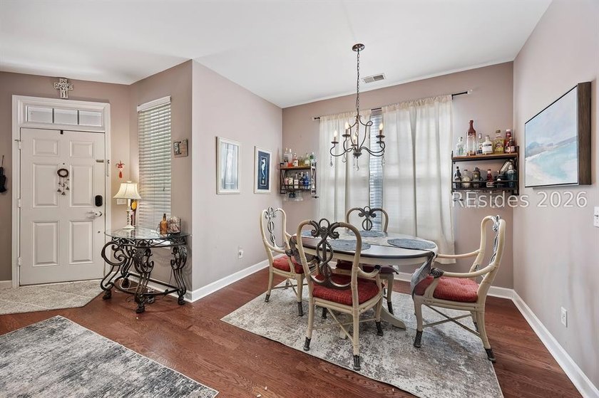 Welcome to 8 Maidencane-an inviting end-unit townhome in the - photo 7