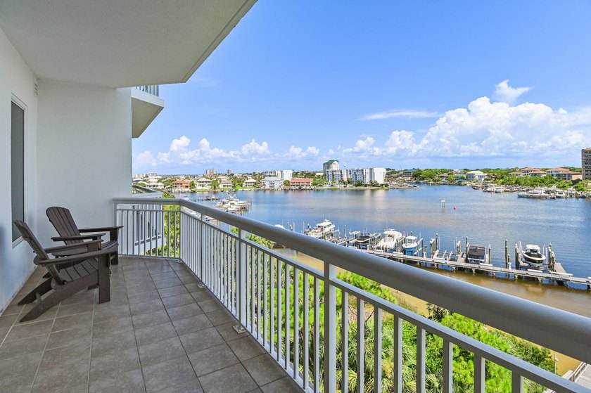 There are waterfront condominiums, and then there is Harbor - photo 8