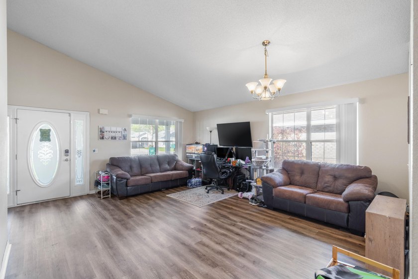 Welcome home! Located in the desirable Waterford Estates - photo 3