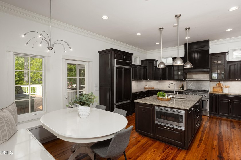 Exquisite Hope Valley residence gracefully set on a beautifully - photo 26