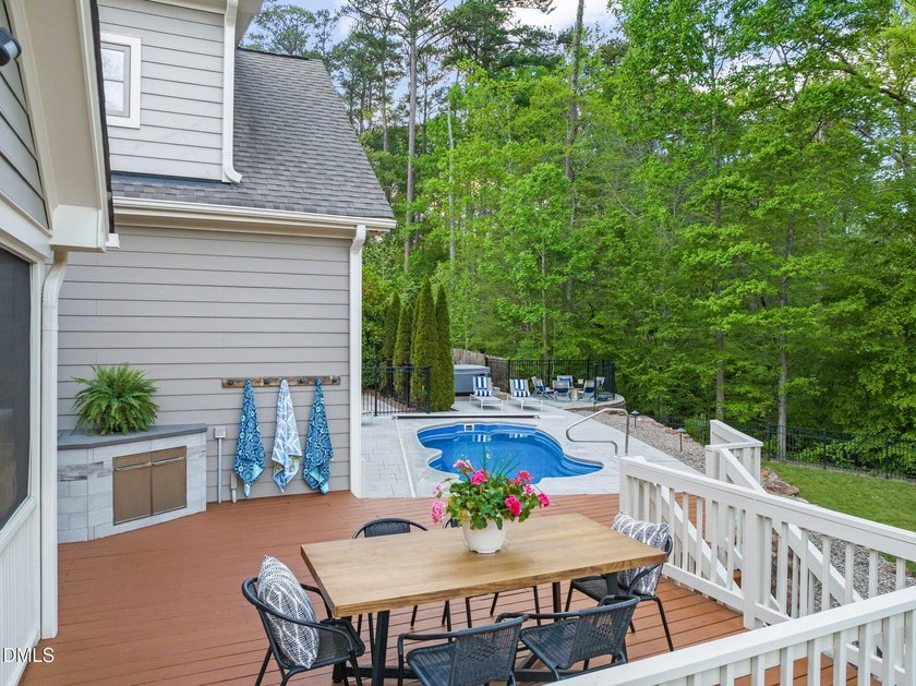 Exquisite Hope Valley residence gracefully set on a beautifully - photo 31