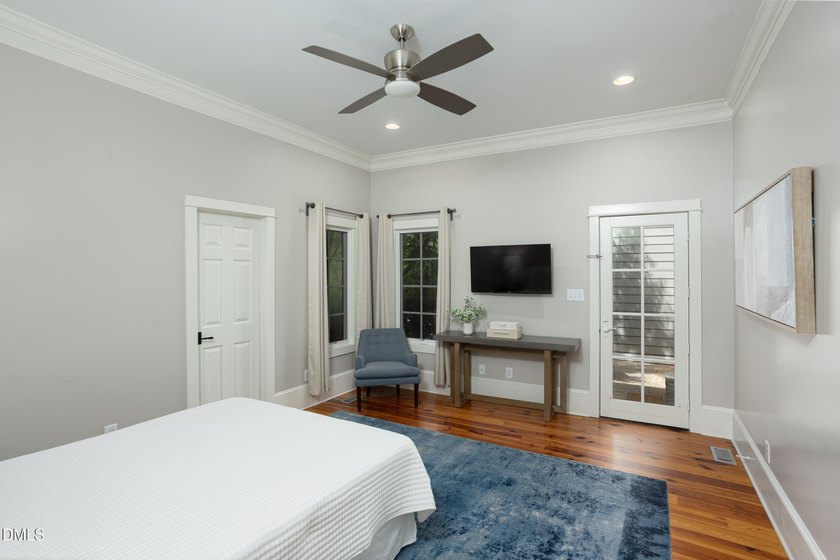 Exquisite Hope Valley residence gracefully set on a beautifully - photo 40