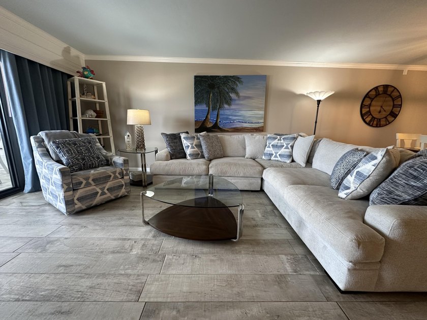 Spacious two bedroom/two bath condo, located on the 2nd floor of - photo 9