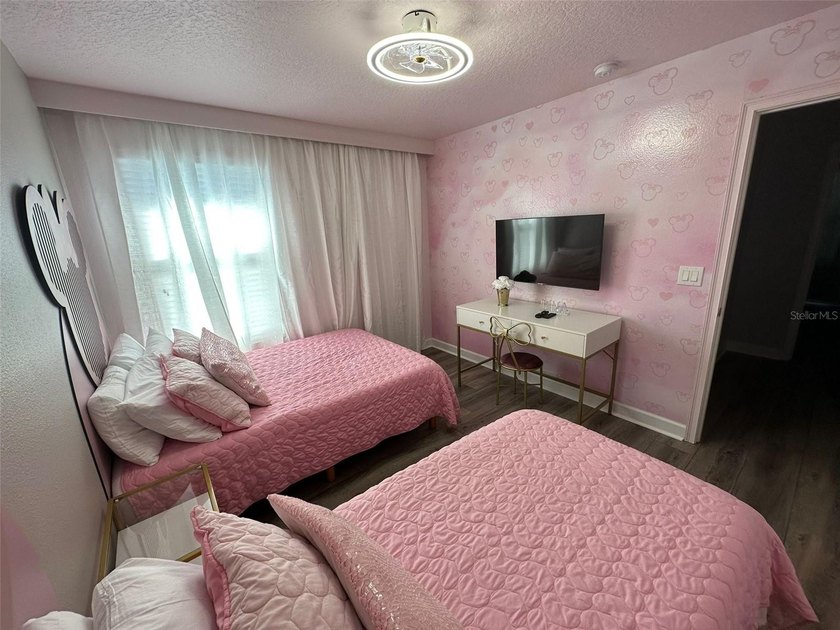 GREAT POOL &amp; SPA VACATION HOME!!! This beautiful Vacation home - photo 10