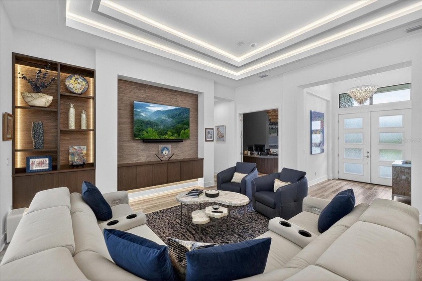 Considering building a custom home or working with a luxury - photo 12