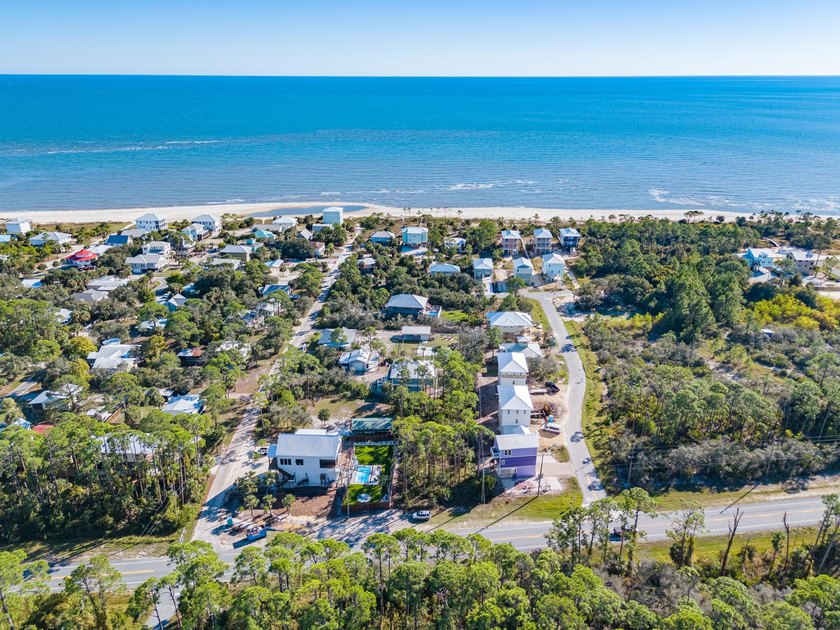 Discover the perfect canvas for your coastal dream home in - photo 7