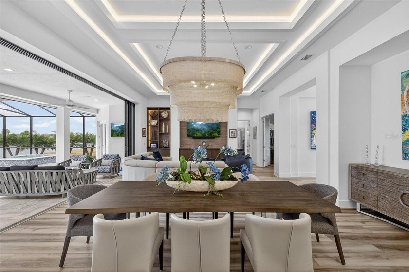 Considering building a custom home or working with a luxury - photo 28