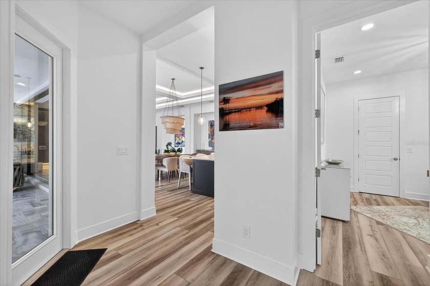 Considering building a custom home or working with a luxury - photo 38