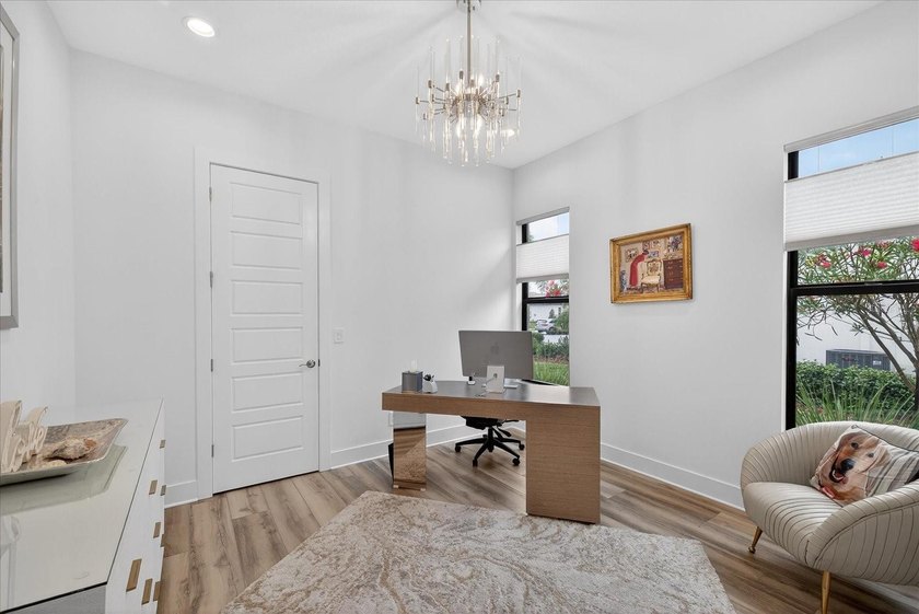 Considering building a custom home or working with a luxury - photo 42