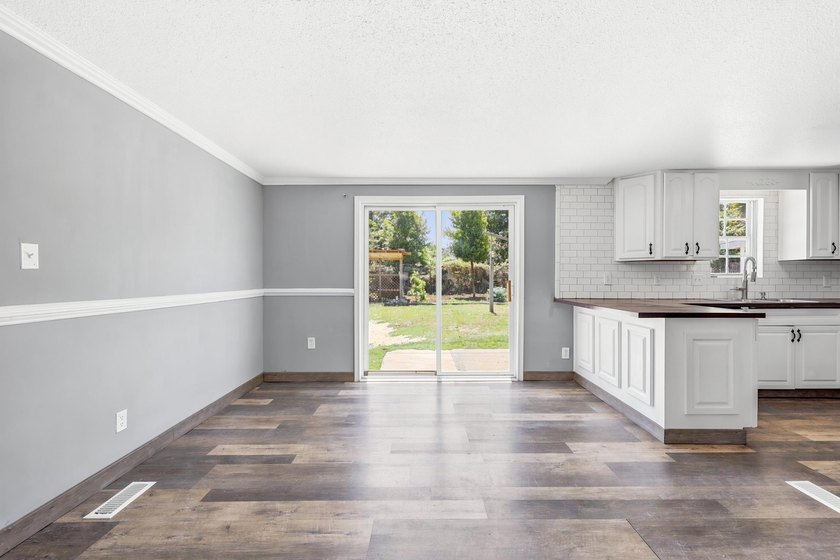 Coastal living in the highly sought-after Windy Hill section of - photo 4