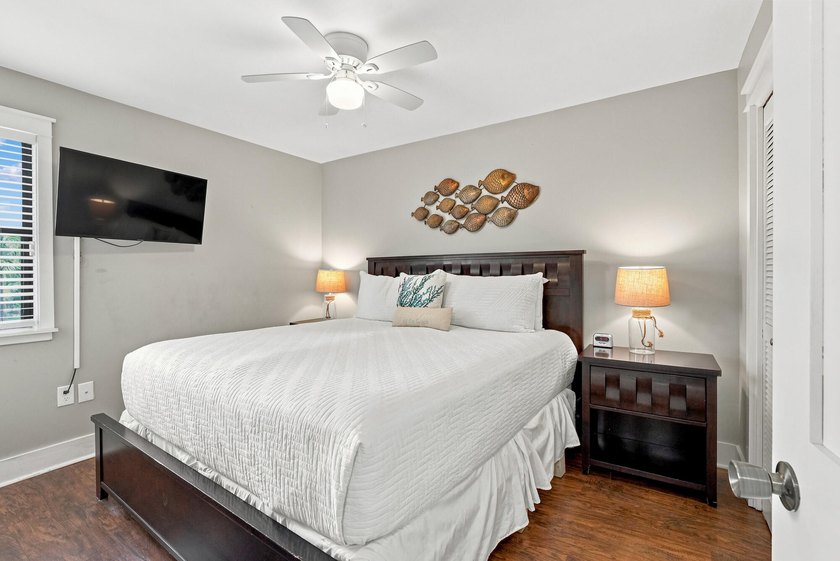 Welcome to this charming condo in the heart of Seagrove Beach - photo 3