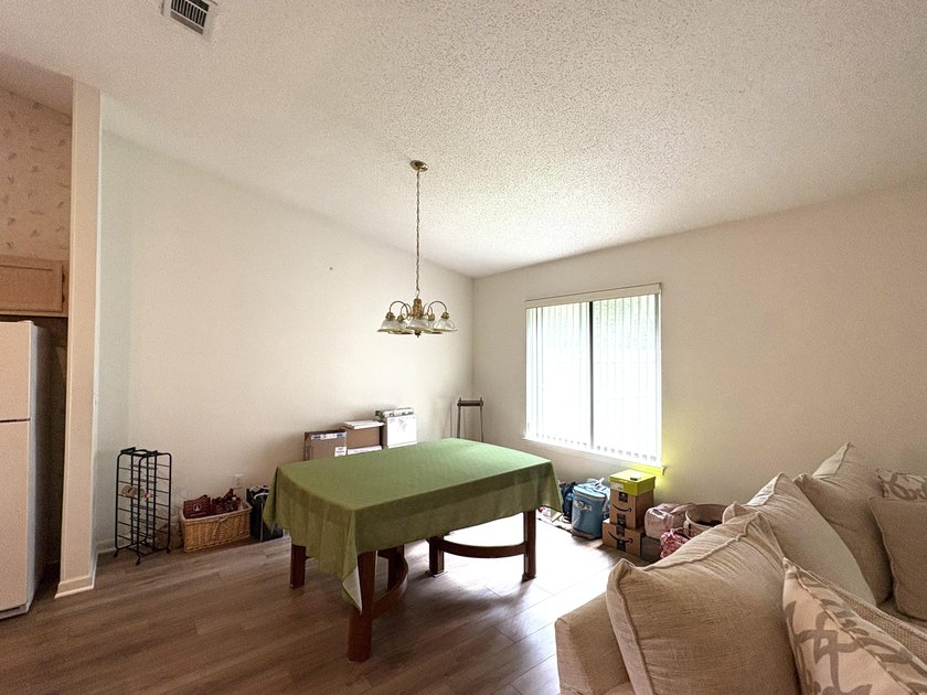 MOVE IN READY home on a quiet cul-de-sac street in the center of - photo 10