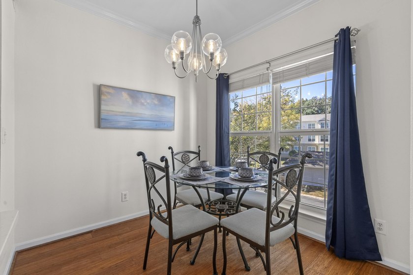 Move-In ready 1 Bedroom Condo - Prime Location Near Downtown &amp; - photo 13