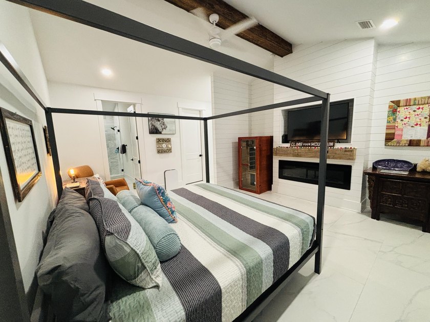 Discover the perfect blend of coastal charm and modern luxury at - photo 7