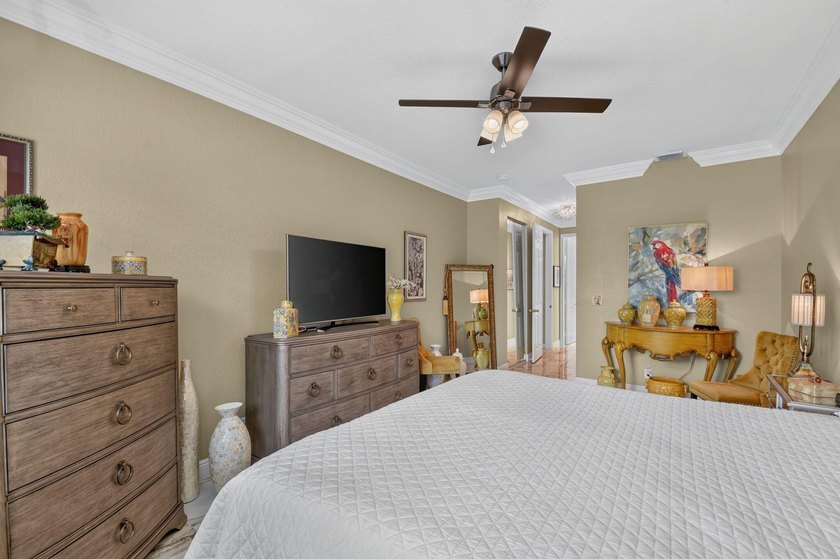 Welcome to 9575 Sandpiper Shores Way in the sought-after - photo 33