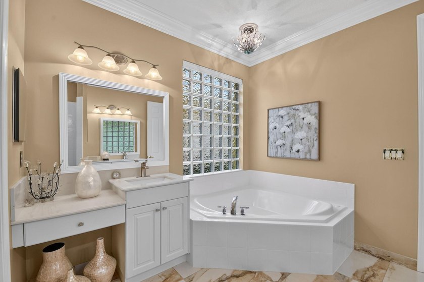Welcome to 9575 Sandpiper Shores Way in the sought-after - photo 40
