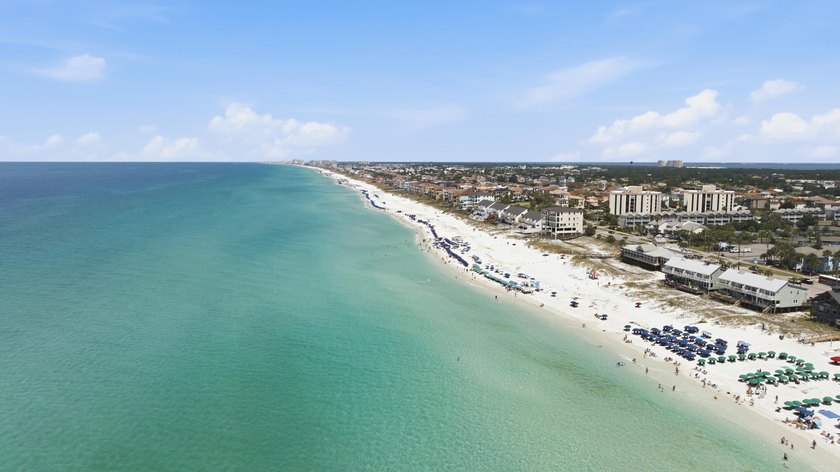 Welcome to this charming ground floor Gulfview condo. Such - photo 4