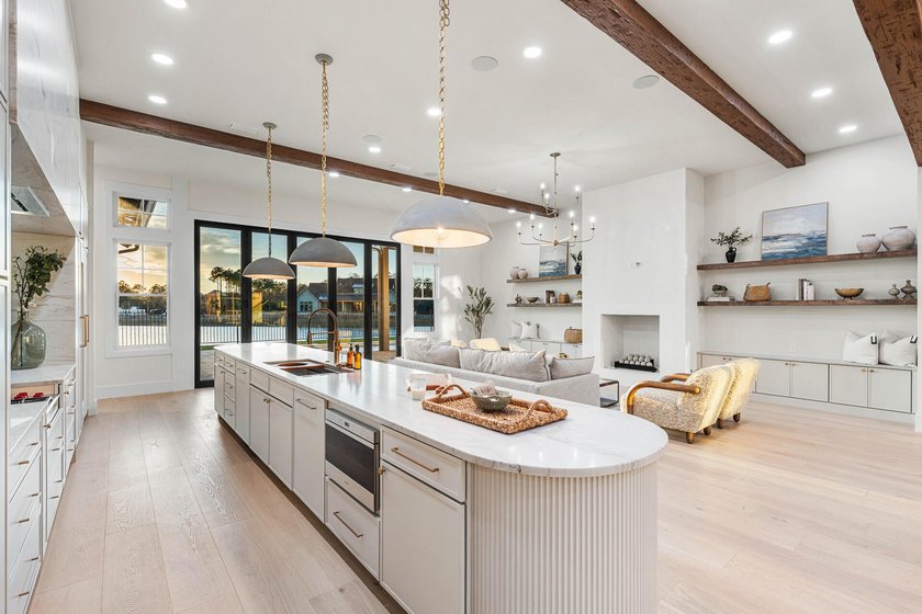 Recently completed and fully move-in ready, 75 N Southern Cross - photo 5