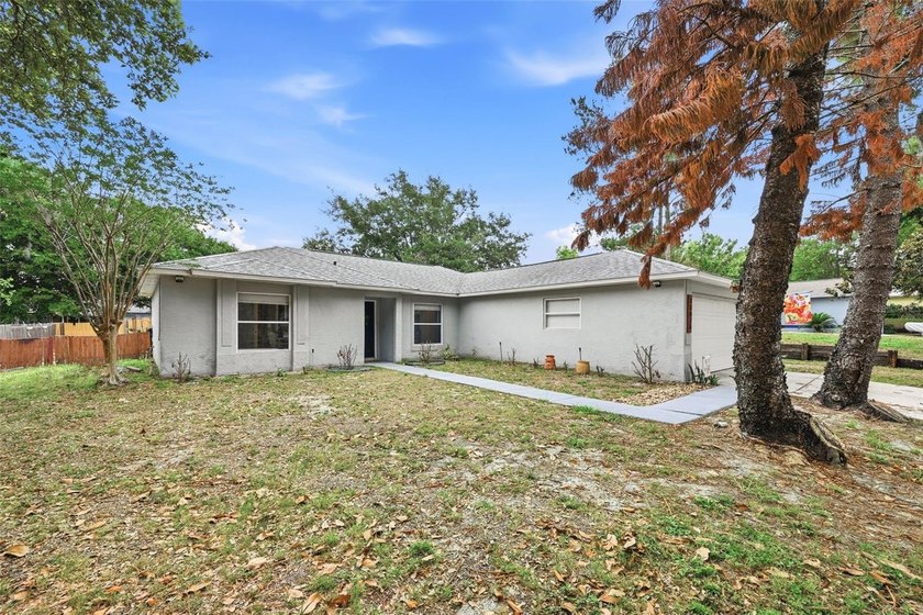 Nestled in the heart of booming Clermont on an expansive - photo 8
