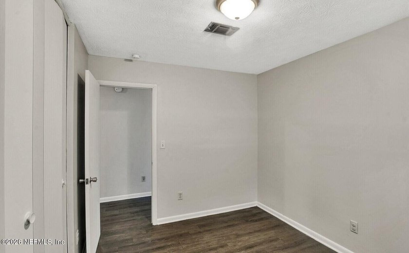 Great opportunity! Get ready to call this newly updated 4 - photo 12