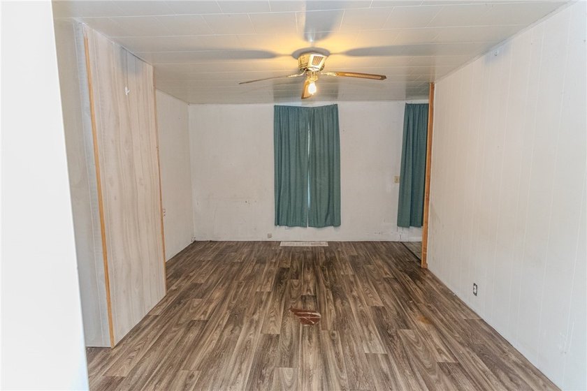 Opportunity awaits! This 2 bedroom 1 bath home is ready for your - photo 12